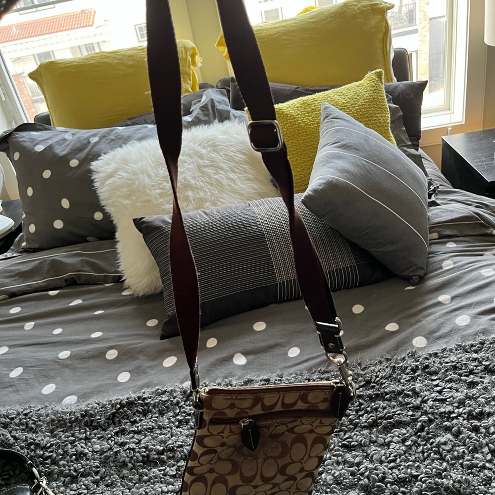 Coach side crossover bag, small, brown, used - Picture 5 of 5